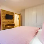 Ferienwohnung Alpentraum-Panorama Chalet